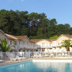 T3 en duplex avec grande piscine