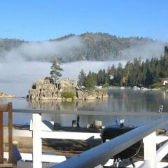 Boulder Bay Lakefront Getaway - Across the street from the lake and Boulder Bay Park!