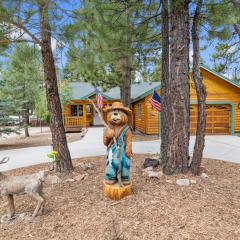 Angels Seat - Beautiful log cabin with hot tub with a wood burning fireplace `