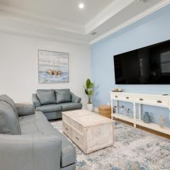 Bright Foley Home with Patio - 7 Mi to Wharf and Beach