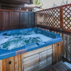 Snow Summit Townhouse - Snow summit at your doorstep! Private hot tub!