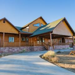 Meadowbrook Estates Ranch - Great location, great lodge, great experience! Hot tub and more!