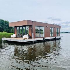 Surla Houseboat "Walvis" Kagerplassen with tender