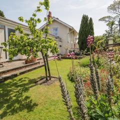 Bryn Offa cottage