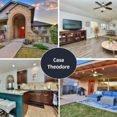 Casa Theodore COZY Comfortable Spacious INCREDIBLY CONVENIENT 5-Star Location