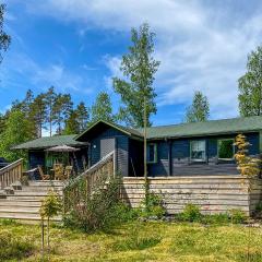 Awesome Home In Vaggeryd With Kitchen