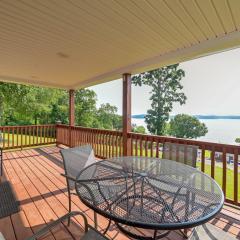 Kentucky Lake Getaway with Lookout Deck, Water View!