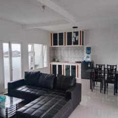 APUT VILLA RESIDENCE MUTIARA B7