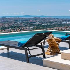 NEW Villa Fortress, private pool, Game room, sea views