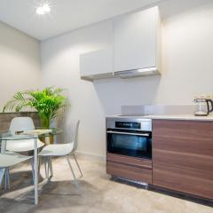 Newly build Utopia The Den Apartment 7-Minutes From Rotterdam City app2