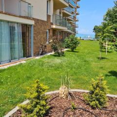 EDA Beach Galerius Apartman