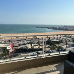 Luxury Apartment 105sqm Terrace Seafront WIFI Unlimited