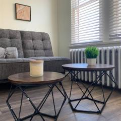 The Oakden Suites - Orange Loop D6