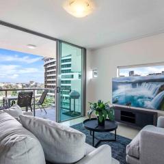 Stadium Vue, 3Bd,Riverview Pool, 300m to S/Stadium