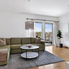 Guestly Homes - 3BR Modern Apartment