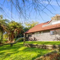 Bushland Retreat - Rotorua Holiday Home