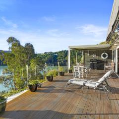 Kaioruru View - Diamond Harbour Holiday Home