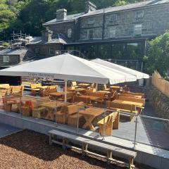 Grapes Hotel, Bar & Restaurant Snowdonia Nr Zip World