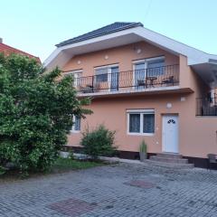 Lilian apartmanház