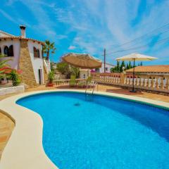 Amelie - holiday villa with private swimming pool in Benissa