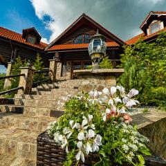 Rustic Cottage