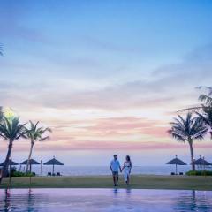 Wyndham Hoi An Royal Beachfront Resort & Villas