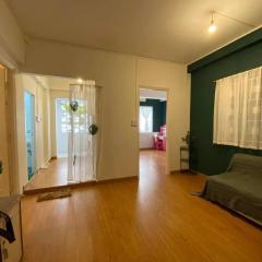 Cozy & Convenient Apt with 2 bedrooms next to Dist 1