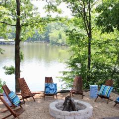 Riverbend Ranch for Family Fun on Smith Lake! Dogs welcome!