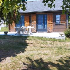 Petit chalet à la campagne