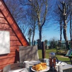 Escape to a Clifftop Chalet with pool and tennis onsite - 1A Kingsdown Holiday Park