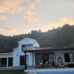 Chalet Santa Teresita