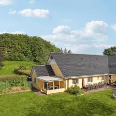 Cozy Home In Skjern With Wifi