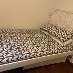 BUDGET Triple Room with En Suite Bathroom 36A