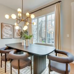 Chic Atlanta Vacation Rental about 1 Mi to Downtown!