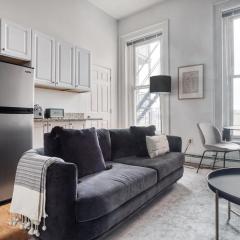 Well-located S Boston 1BR on E Broadway BOS-473