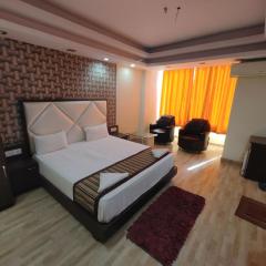 HOTEL RAHI.