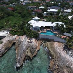 Ocean front villa, pool, private ocean snorkeling