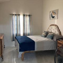 Immaculate 2-Bed House in Discovery Bay