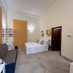 Independent Rooms Apartment - ST TERMINI by GHOR