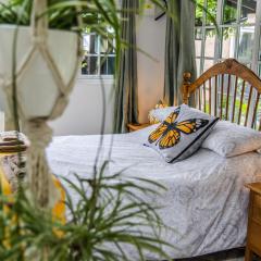 Cozy Garden Studio