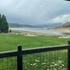 Lakefront Luxury Condo with Stunning Views!!