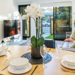 Best of Central Christchurch 2 bed 2 bath