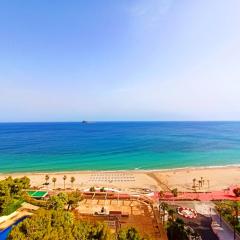 Vistas al Mar Poniente Beach