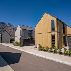 Boulder Beauty - Jacks Point Holiday Home