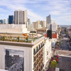 AC Hotel by Marriott San Diego Downtown Gaslamp Quarter