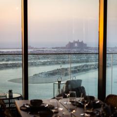 Luxury Penthouse I 220 deg View of the Palm I Dubai Harbour I Private Beach