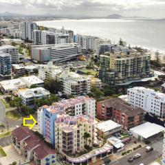 Mooloolaba 1 BR Getaway - Perfect location ZD5