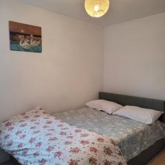 Room near Heathrow Airport