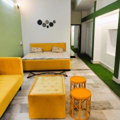 Yellow Homestay - Modern 2BHK AC stay