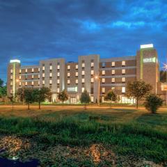 Home2 Suites by Hilton Bloomington